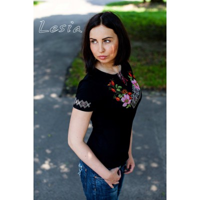 Embroidered t-shirt "Wild Rose on Black" maxi embroidery